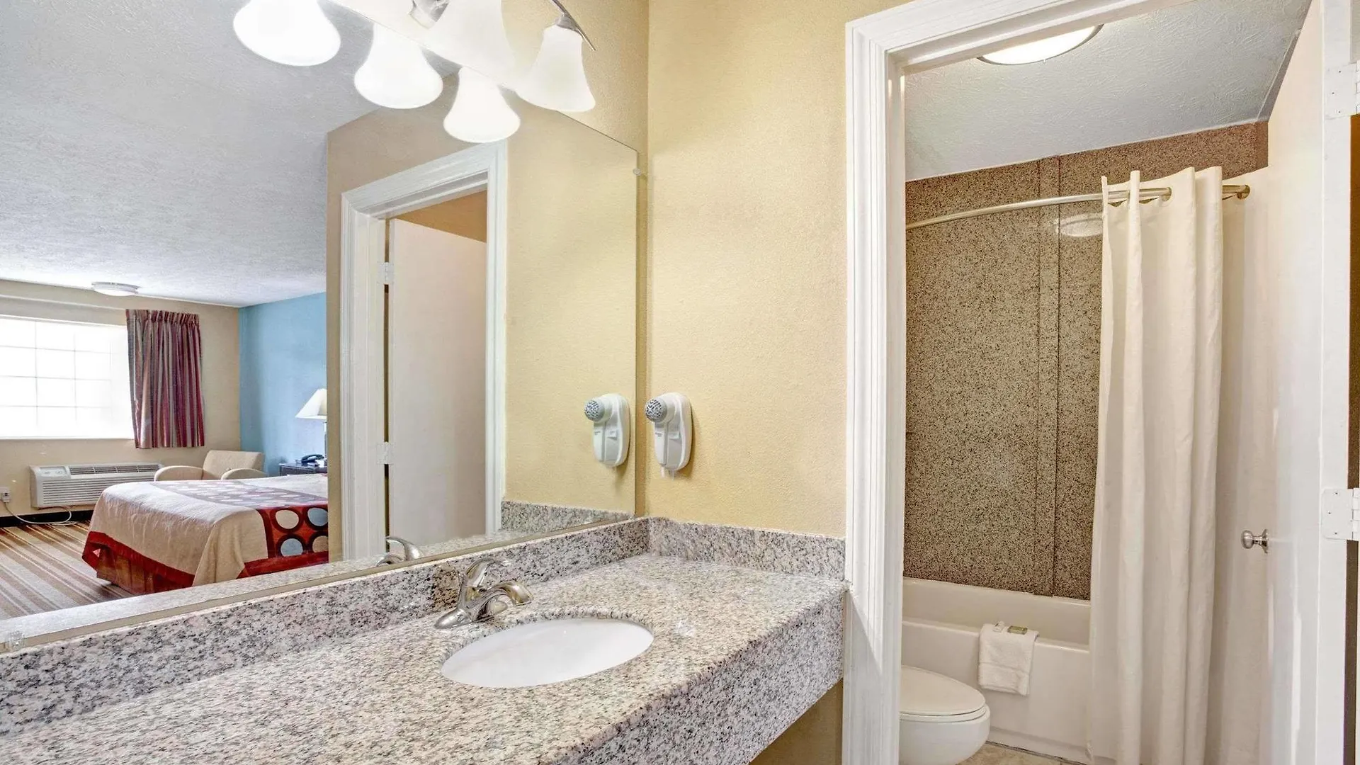 Super 8 By Wyndham Whites Creek/ Nashville Nw Area Hotel